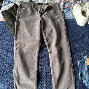 Lucky Brand Gray Skinny Jeans with Sleek Fit